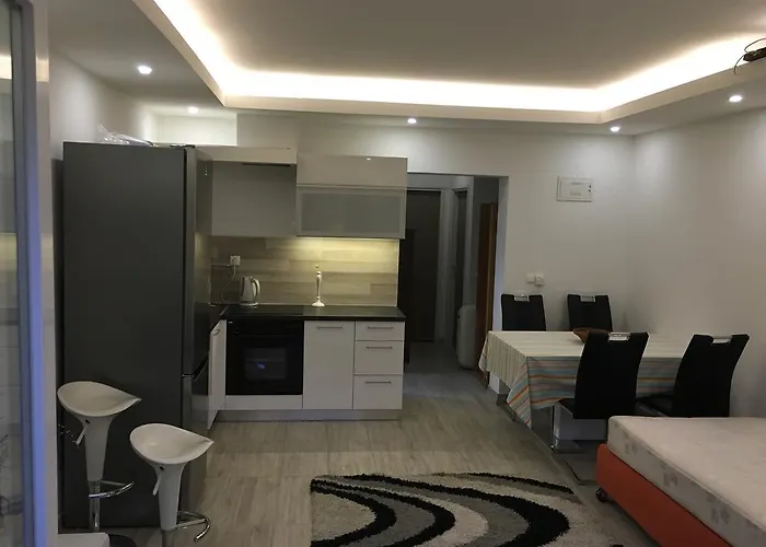 Ana Apartments